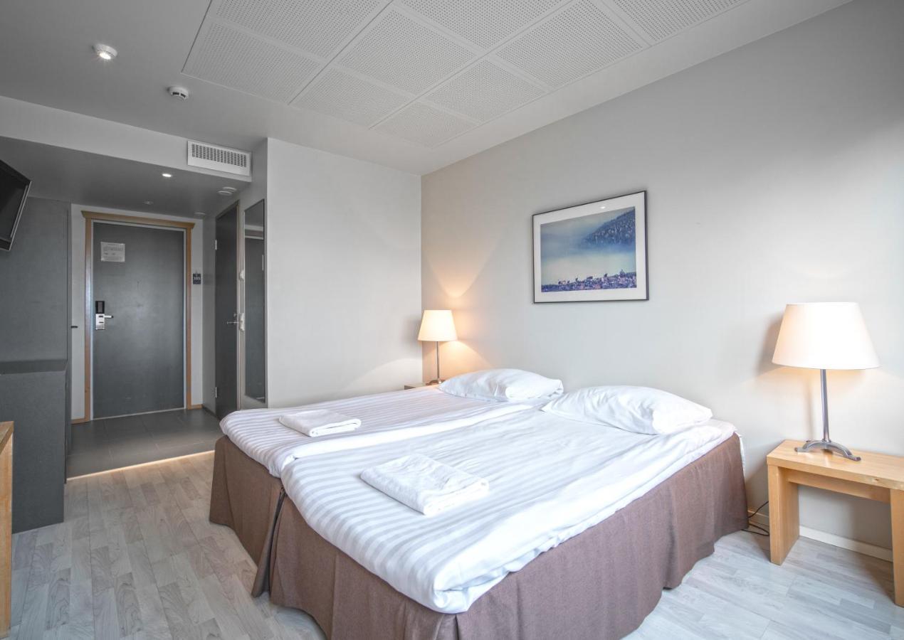 Ski-Inn Hotel Pyhaetunturi Zewnętrze zdjęcie